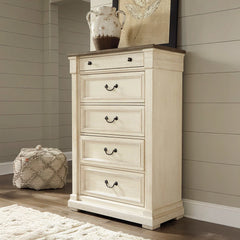 BOLANBURG CHEST OF DRAWERS