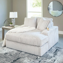 STUPENDOUS CHAISE