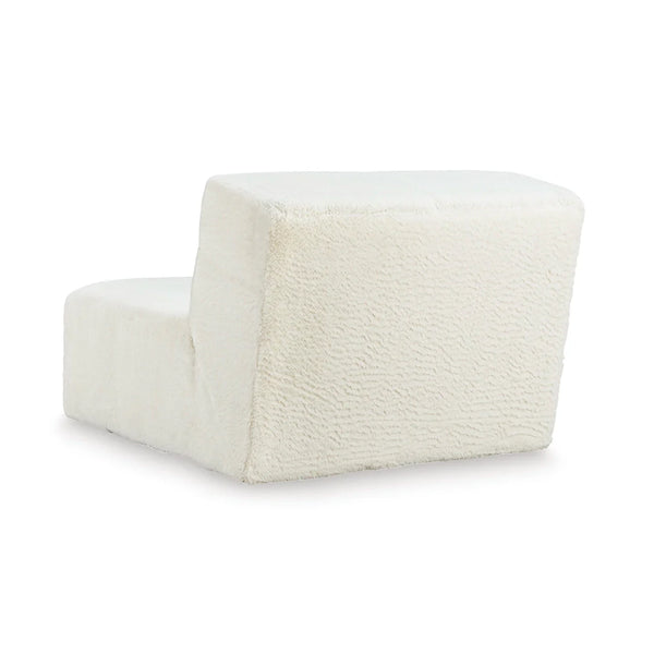 Modern accent chair Brettner with non-skid legs ��� Ashley UAE seating