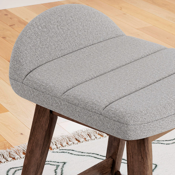 LYNCOTT HIGH CHAIR