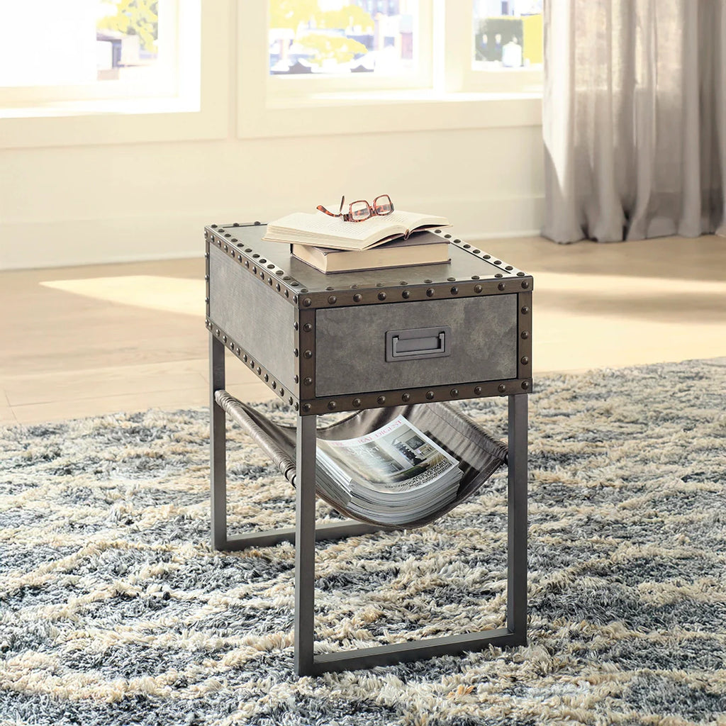 DERRYLIN END TABLE