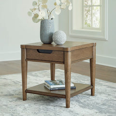 ROANHOWE END TABLE