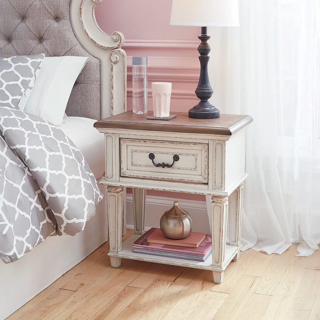 REALYN NIGHTSTAND
